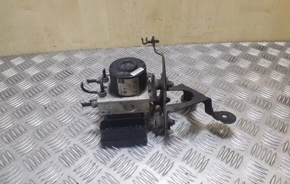 Skoda Octavia Mk2 (1Z) ABS Pump 1K0614117S 10020702274 1K0907379AK