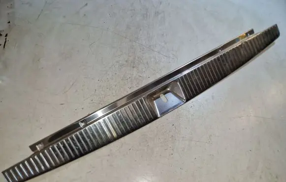 Mercedes-Benz E W212 Trunk/boot sill cover protection A2126900027