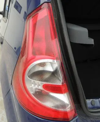 Renault Sandero I Rear/tail lights 8681888