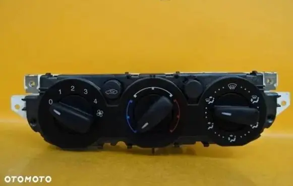 Ford Focus Climate control unit 69607318 3M5T-18549-AC