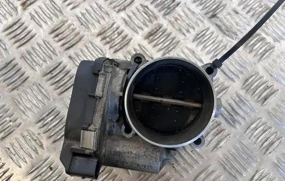 Audi A4 S4 B8 8K Throttle valve 06E133062G