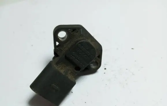 Volkswagen PASSAT B6 Air pressure sensor 038906051 0281002177
