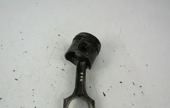 Peugeot 607 Piston 