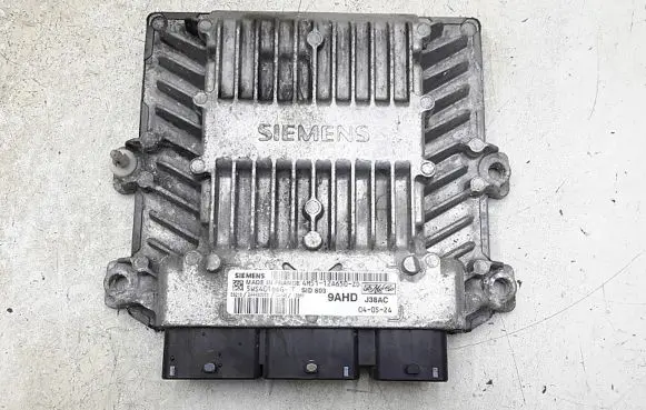 Ford C-MAX I Engine control unit/module
