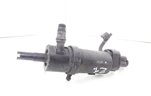 Opel Zafira B Headlight washer pump 19222 90508