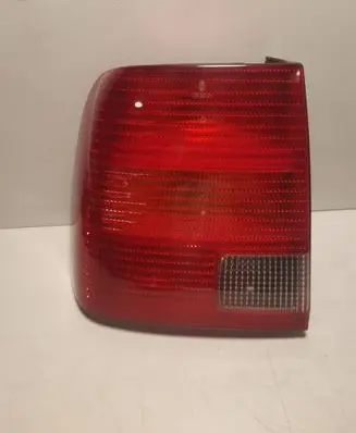 Volkswagen PASSAT B5 Rear/tail lights 3B5945095F 9060102