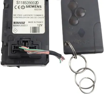Renault Megane II Ignition key card reader 8200125077 S118539002D 05234