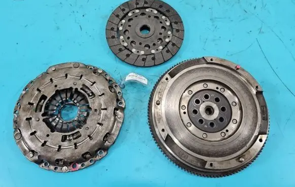 BMW X1 E84 Dual mass flywheel C0704075 IMPRK1443235