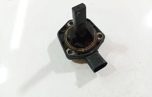 Volkswagen PASSAT B5 Oil level sensor 1J0907660B