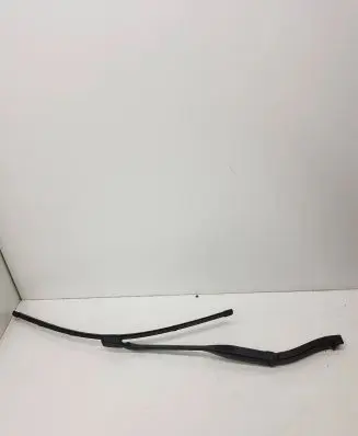 Mercedes-Benz ML W166 Front wiper blade arm 24028055