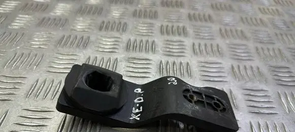 Jaguar XE Radiator mount bracket GX738K336AC