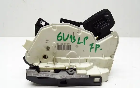 Skoda Octavia Mk3 (5E) Front door lock 5E2837015