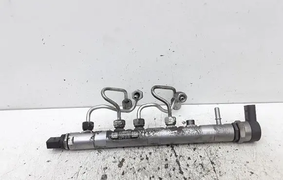 BMW 1 E81 E87 Fuel main line pipe 0445214182