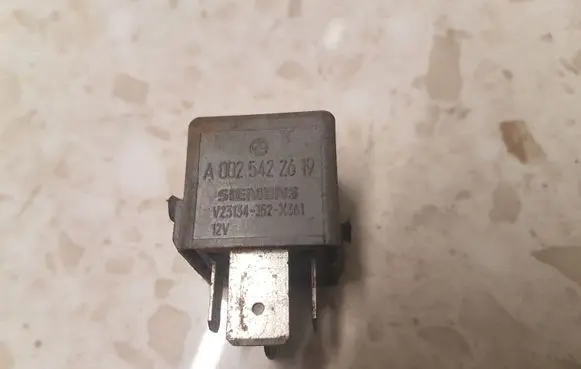 Mercedes-Benz ML W163 Other relay A0025422619