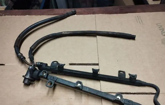 Chrysler Sebring (ST-22 - JR) Fuel main line pipe