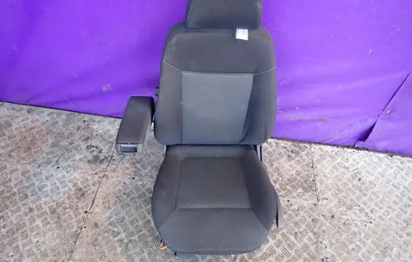 Opel Astra H Front driver seat 