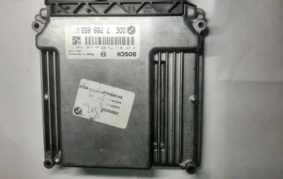 BMW 1 E81 E87 Engine control unit/module 7799855 0281012754