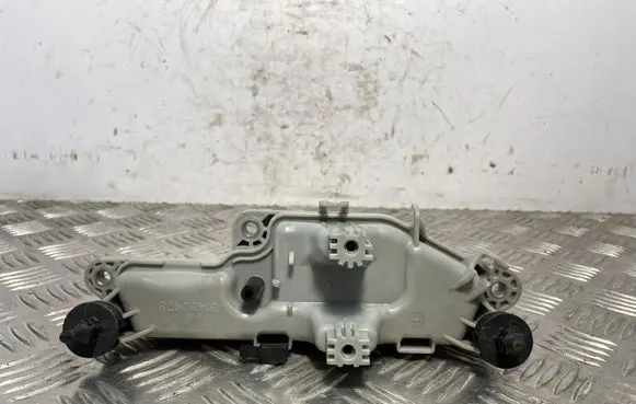 Volvo XC40 Other engine bay part 31480478