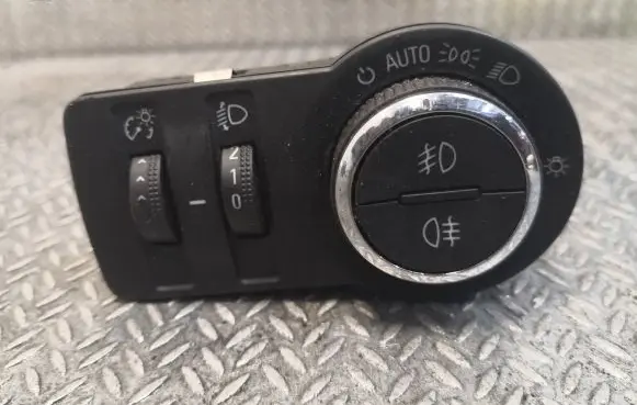 Opel Insignia A Light switch 13268694