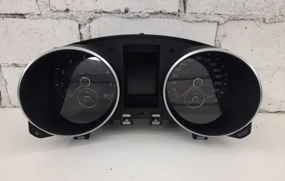 Volkswagen Golf VI Speedometer (instrument cluster) 5K0920860H