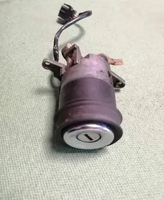 Audi A6 S6 C4 4A Tailgate exterior lock 4A5862055