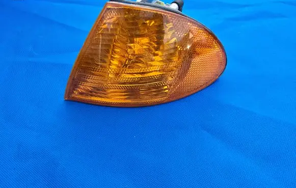 BMW 3 E46 Front indicator light 6902765