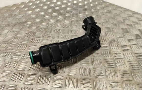 Intercooler hose/pipe