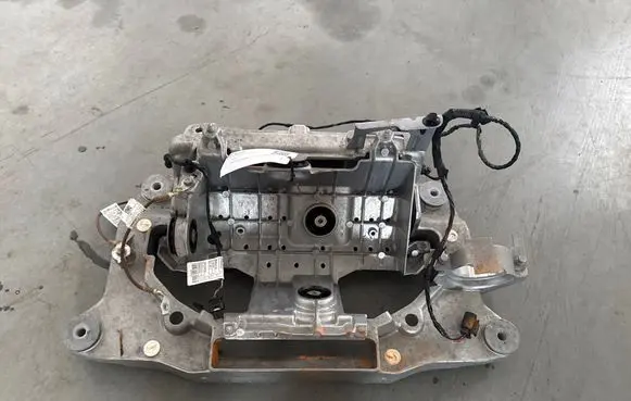 BMW i4 A/C compressor mount bracket 5a075d6