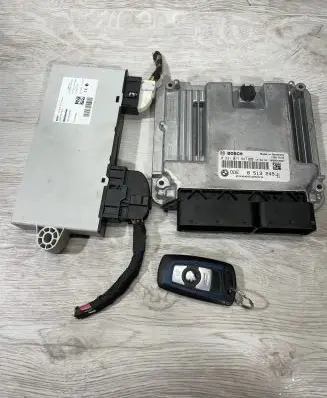 Engine ECU kit and lock set