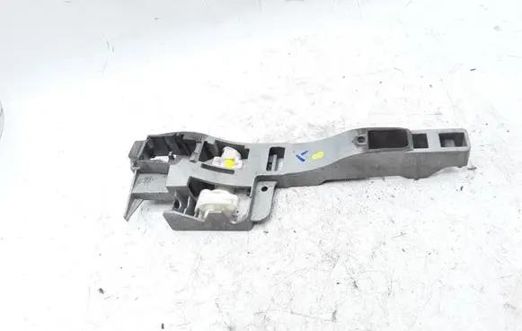 Rear door exterior handle/bracket