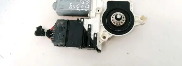 Seat Toledo II (1M) Rear door window regulator motor 101388101 101388-101