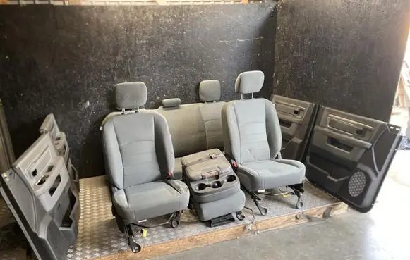 Dodge RAM Seat set 