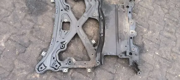 Audi Q7 4M Engine splash shield/under tray 4M1399345C