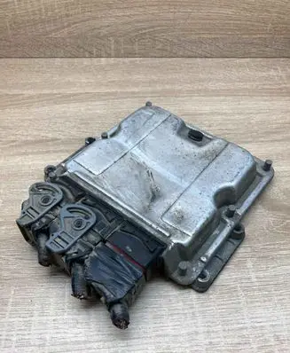 Renault Espace III Engine control unit/module ECU 7700104407 0281001999