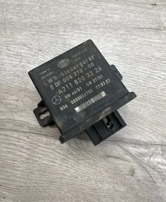 Mercedes-Benz E W211 Light module LCM A2118203226 0000026755 5DF00827800