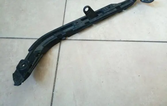BMW 1 E81 E87 Rear bumper mounting bracket 51127058518 7058518 NE70669