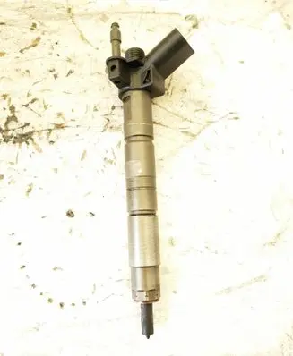 BMW 3 E90 E91 Fuel injector 7805428