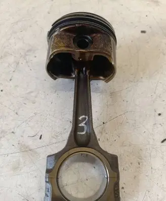Citroen C5 Piston with connecting rod 