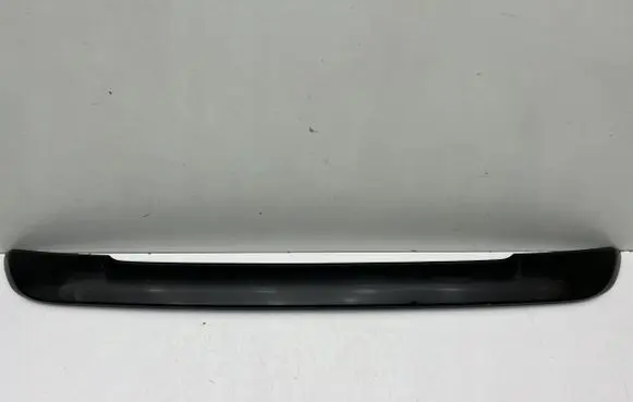 Front bumper lip