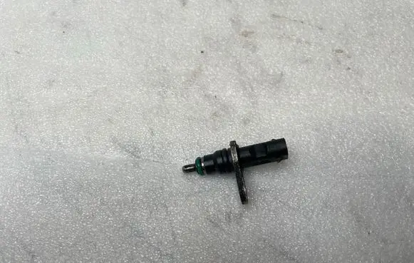 Volkswagen Touareg III Oil temperature sensor 079919523