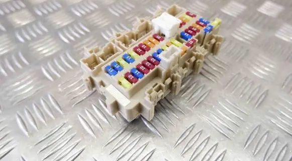 Nissan Qashqai Fuse module 4EB0A