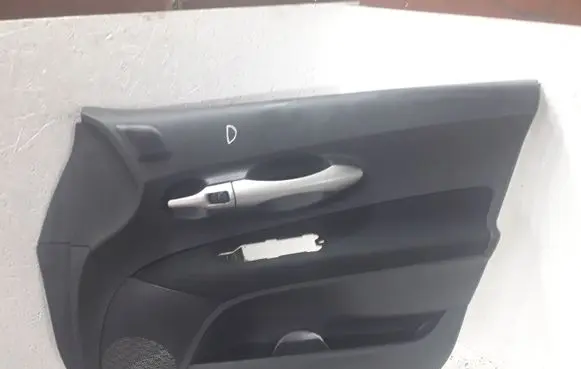 Toyota Auris 150 Front door card panel trim