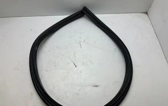 Audi A3 S3 8V Engine compartment rubber 8V0823723