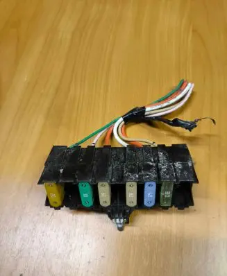 Peugeot 3008 I Fuse module MT8PPL2272