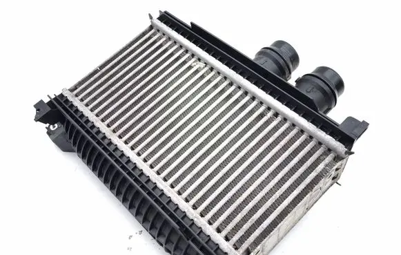 Peugeot 3008 III Intercooler radiator 365804438