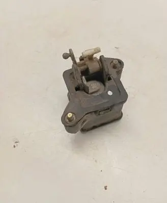Volkswagen PASSAT B3 Tailgate exterior lock 357827571
