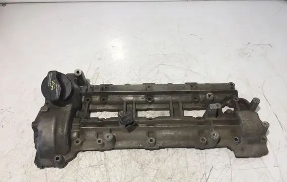 Mercedes-Benz Vito Viano W639 Rocker cam cover A6420101630