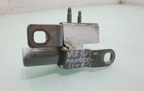 Ford Mondeo MK IV Rear door upper hinge