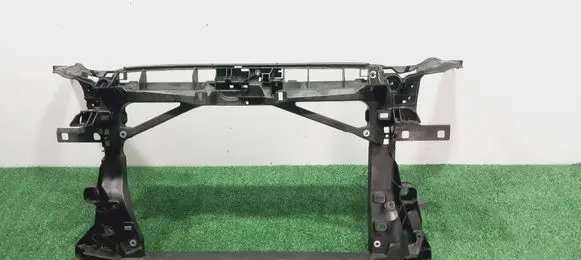 Seat Cordoba (6L) Front bodywork piece 8V7805588