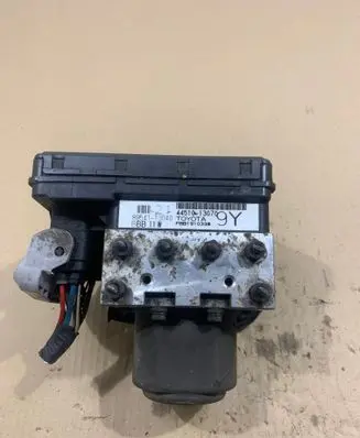 Toyota Corolla E120 E130 ABS Pump 4451013070 8954113040